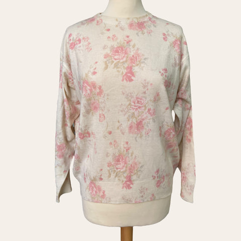 Pull lainé imprimé floral