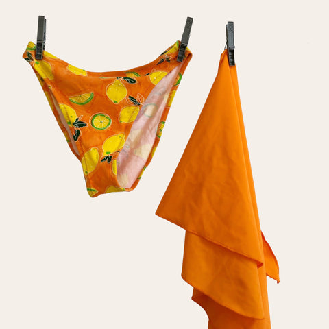 Maillot de bain et son paréo