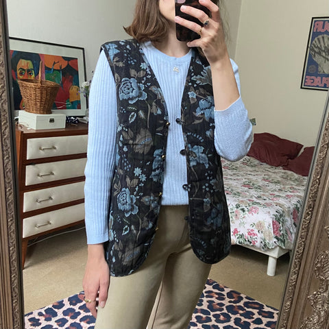 Gilet imprimé floral et son t-shirt