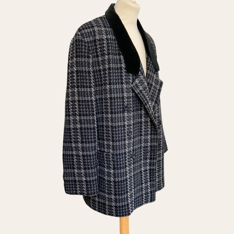 Checked wool blazer