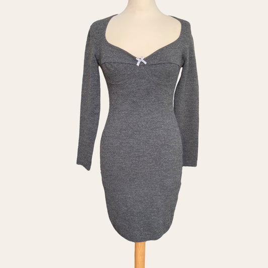 Balconette wool dress