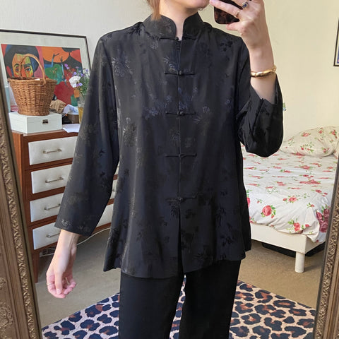 Blouse chinoise satinée