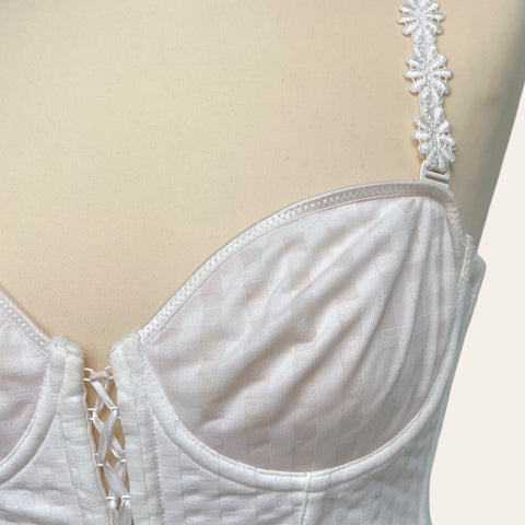 Bustier guêpière à broderies