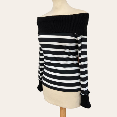 Sailor top with dropped collar