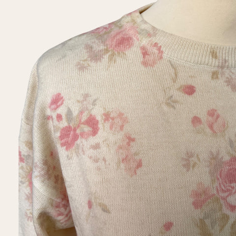 Pull lainé imprimé floral