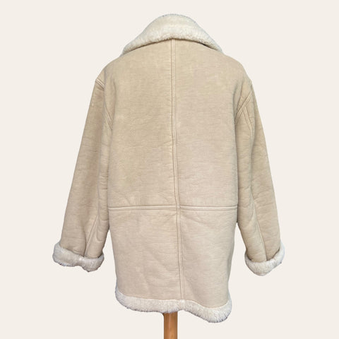 Manteau effet peau lainée