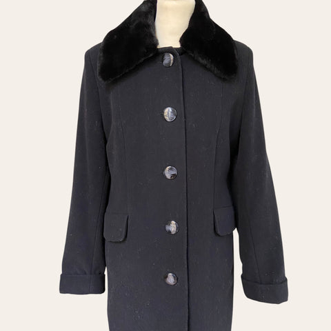 Manteau en laine et fourrure