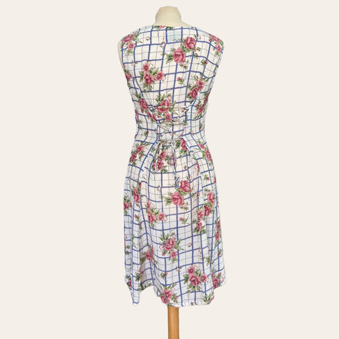Floral print buttoned dress