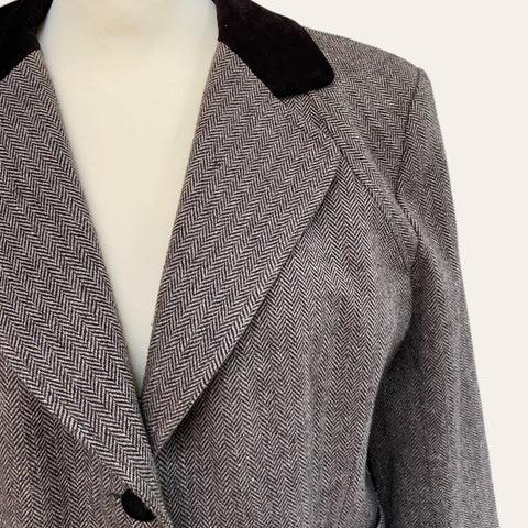 Wool blazer with velvet collar