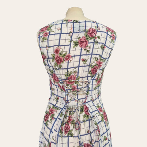 Floral print buttoned dress