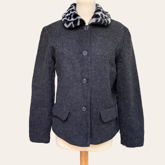 Animal collar wool jacket