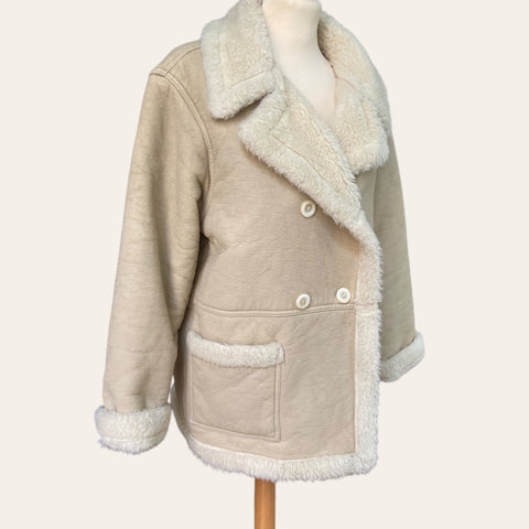 Manteau effet peau lainée