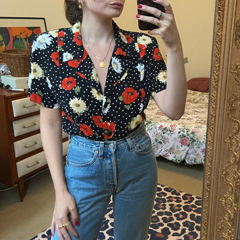 Blouse à pois et fleurs