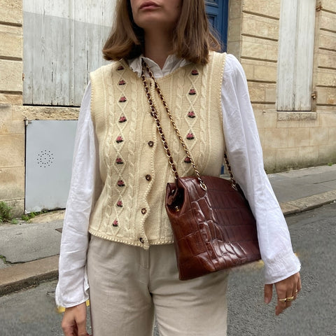 Cardigan autrichien sans manche