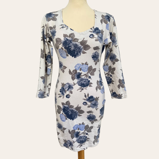 Robe moulante imprimé floral