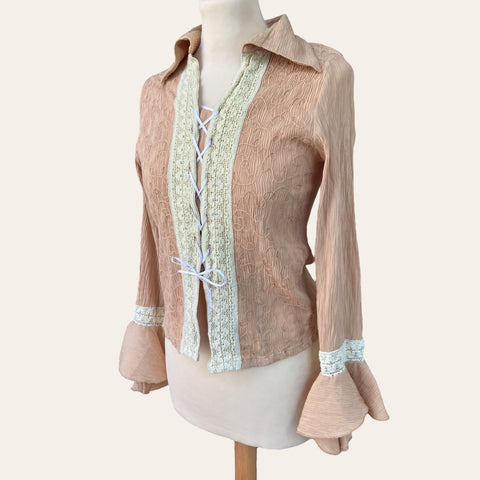 Blouse à laçage