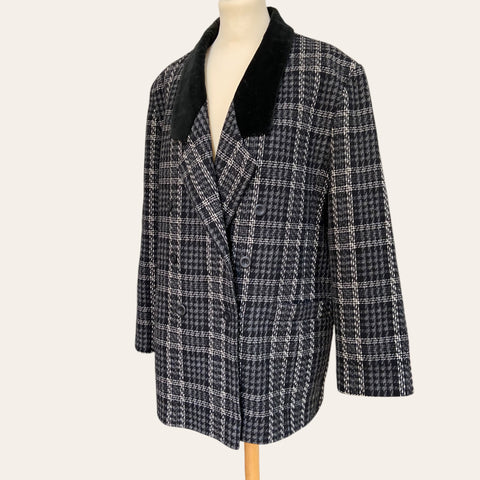 Checked wool blazer