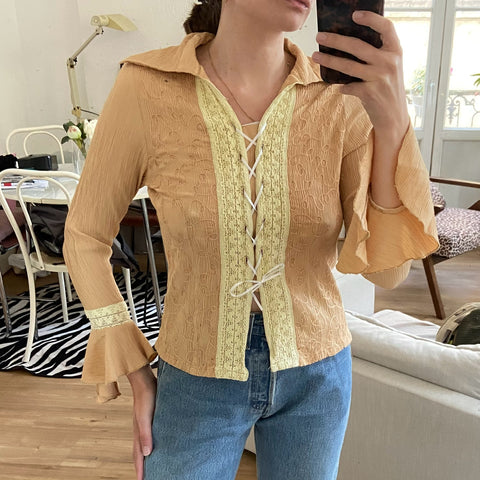 Blouse à laçage