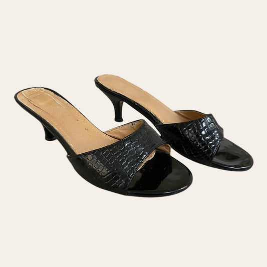 Mules croco à talons