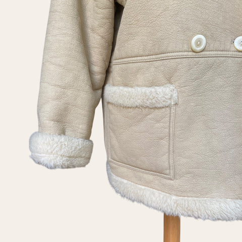 Manteau effet peau lainée