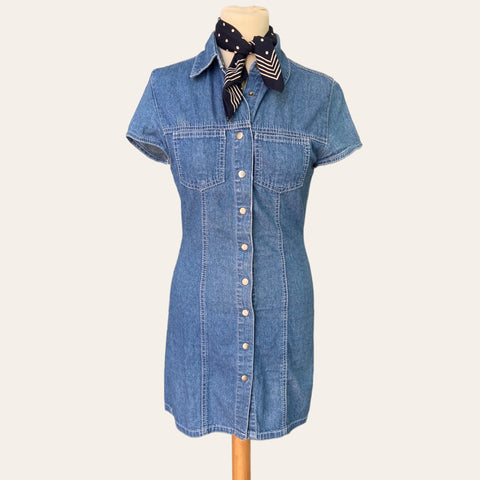 Robe boutonnée mini en jean