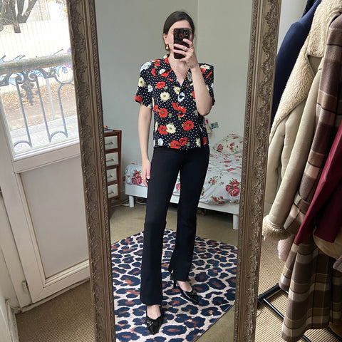 Blouse à pois et fleurs