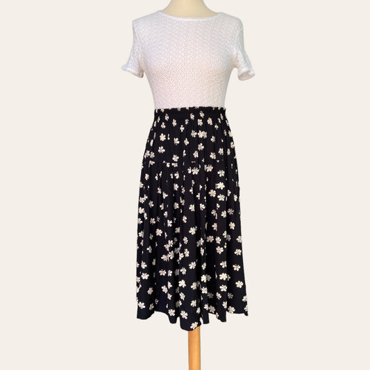 Floral print flared skirt