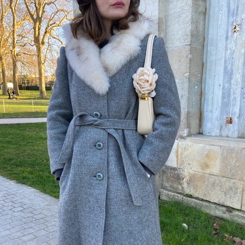 Wool coat with fur collar and belt