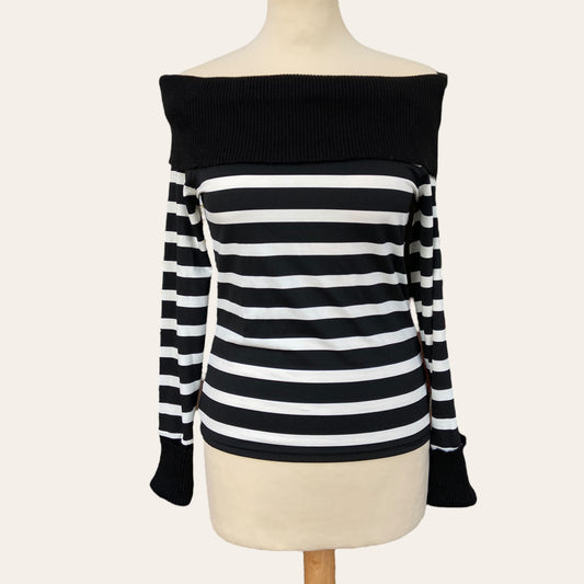 Sailor top with dropped collar