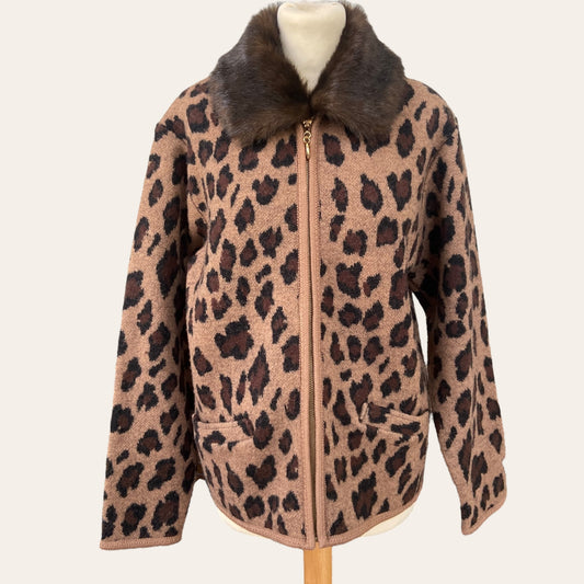 Leopard wool cardigan with fur collar