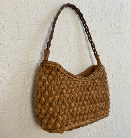 Sac panier en feuilles de bananier