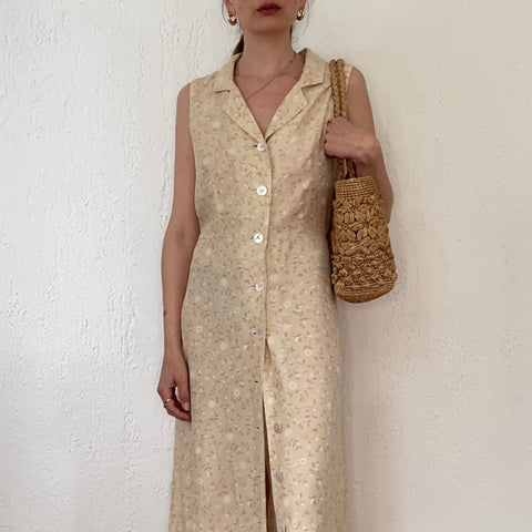 Buttoned shirt dress