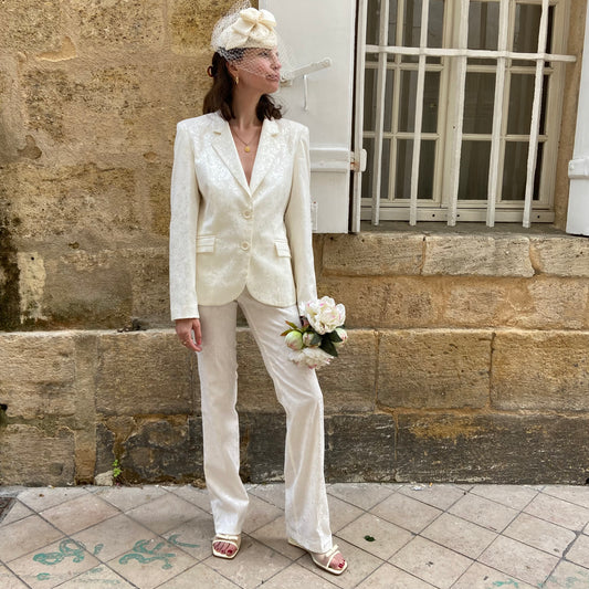 Ensemble de tailleur et son chouchou en dentelle de Calais