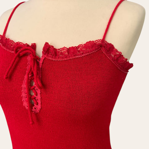 Top à laçage et dentelle