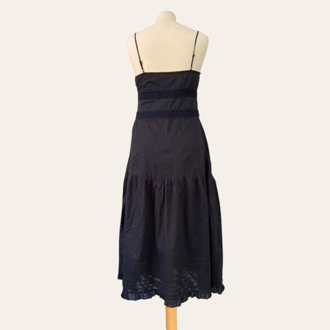 Flared dress with embroidery