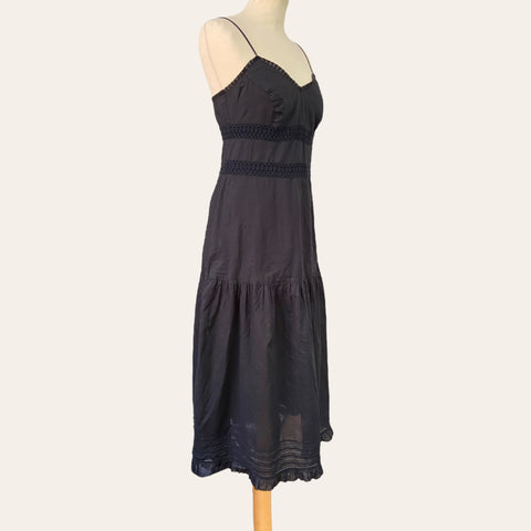 Flared dress with embroidery