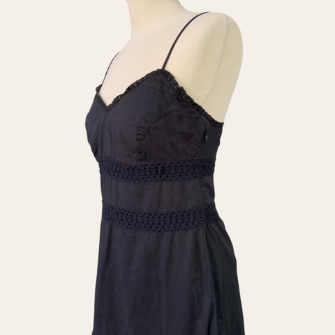 Flared dress with embroidery